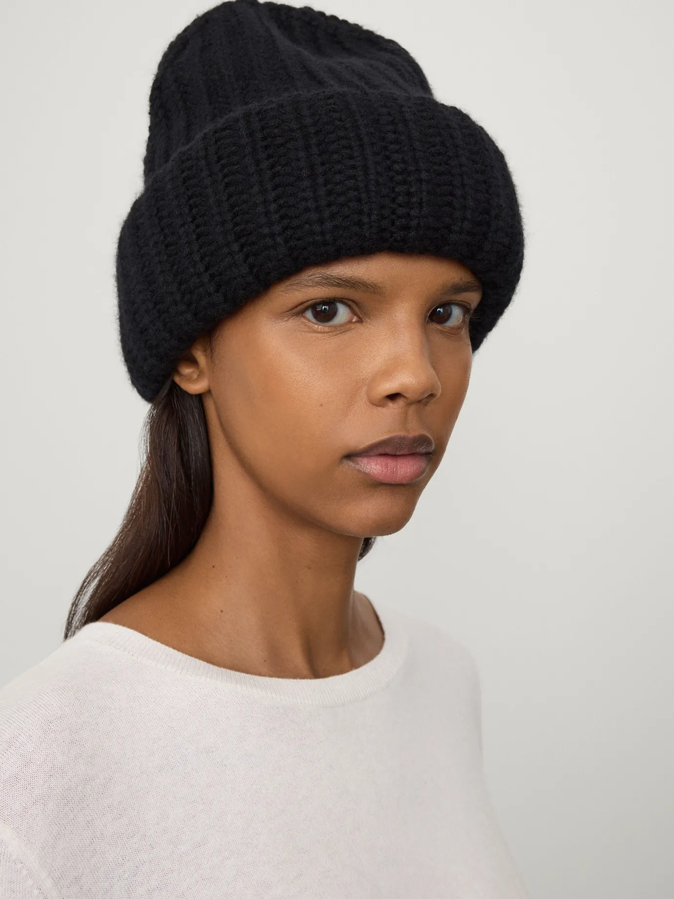 New LISA YANG The Beatris Beanie Black