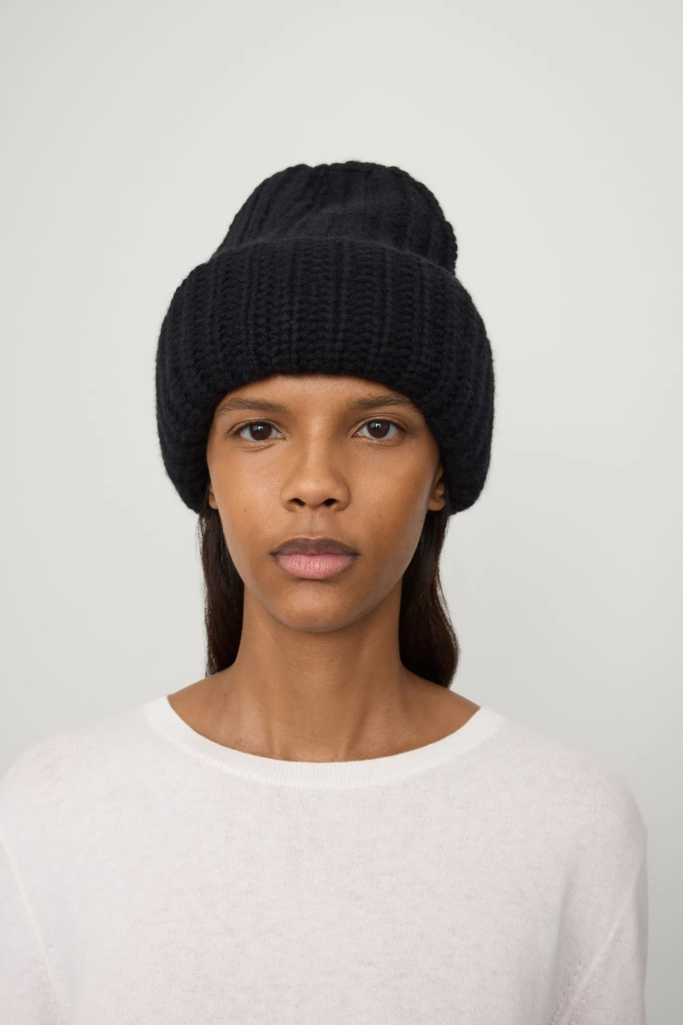 New LISA YANG The Beatris Beanie Black