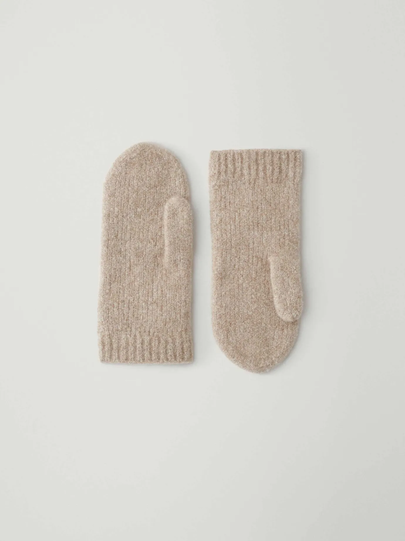 Discount LISA YANG The Bouclé Mittens SpeckledSandBouclé