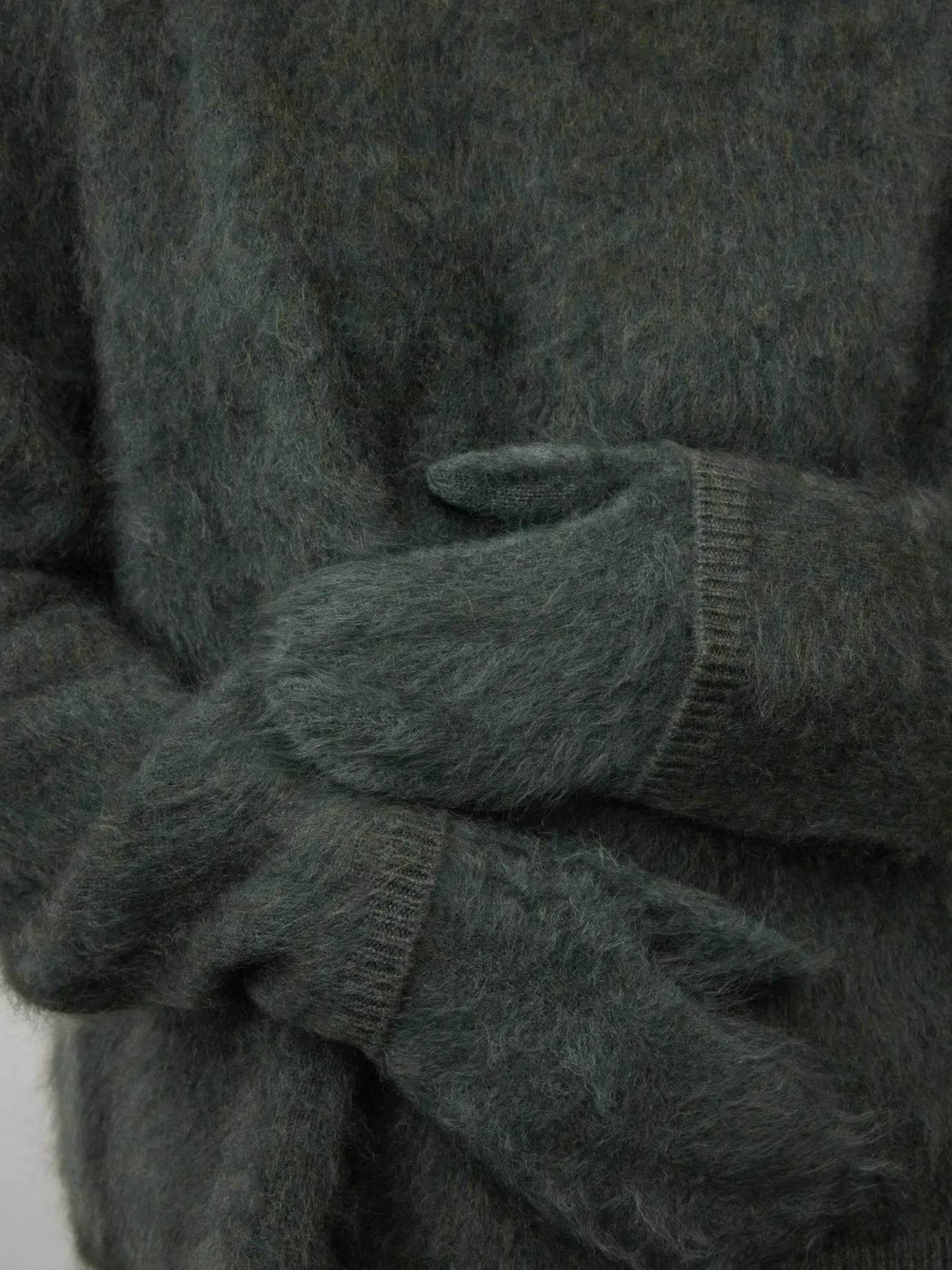 Sale LISA YANG The Brushed Mittens OliveBrushed