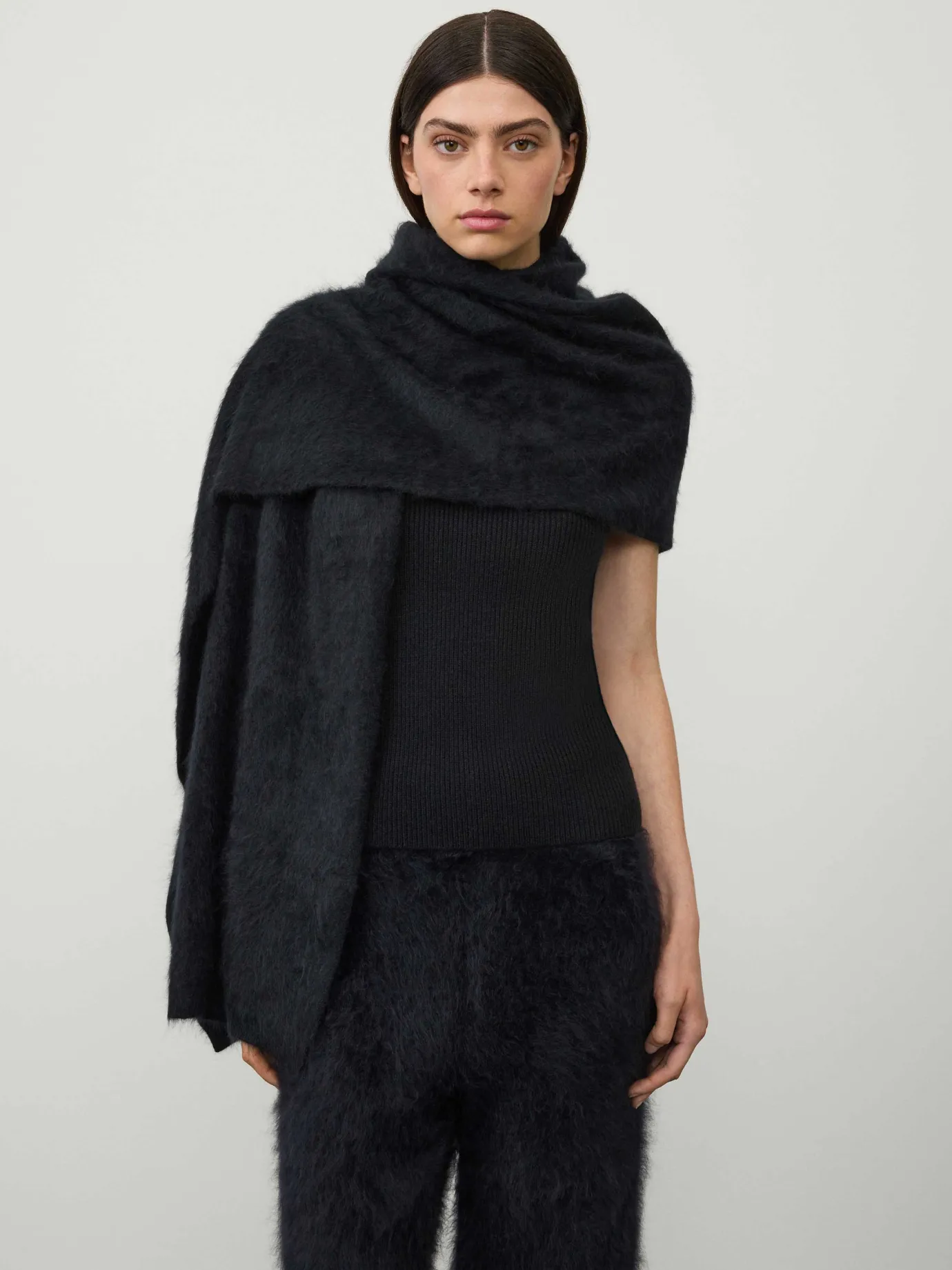 Store LISA YANG The Brushed Scarf BlackBrushed