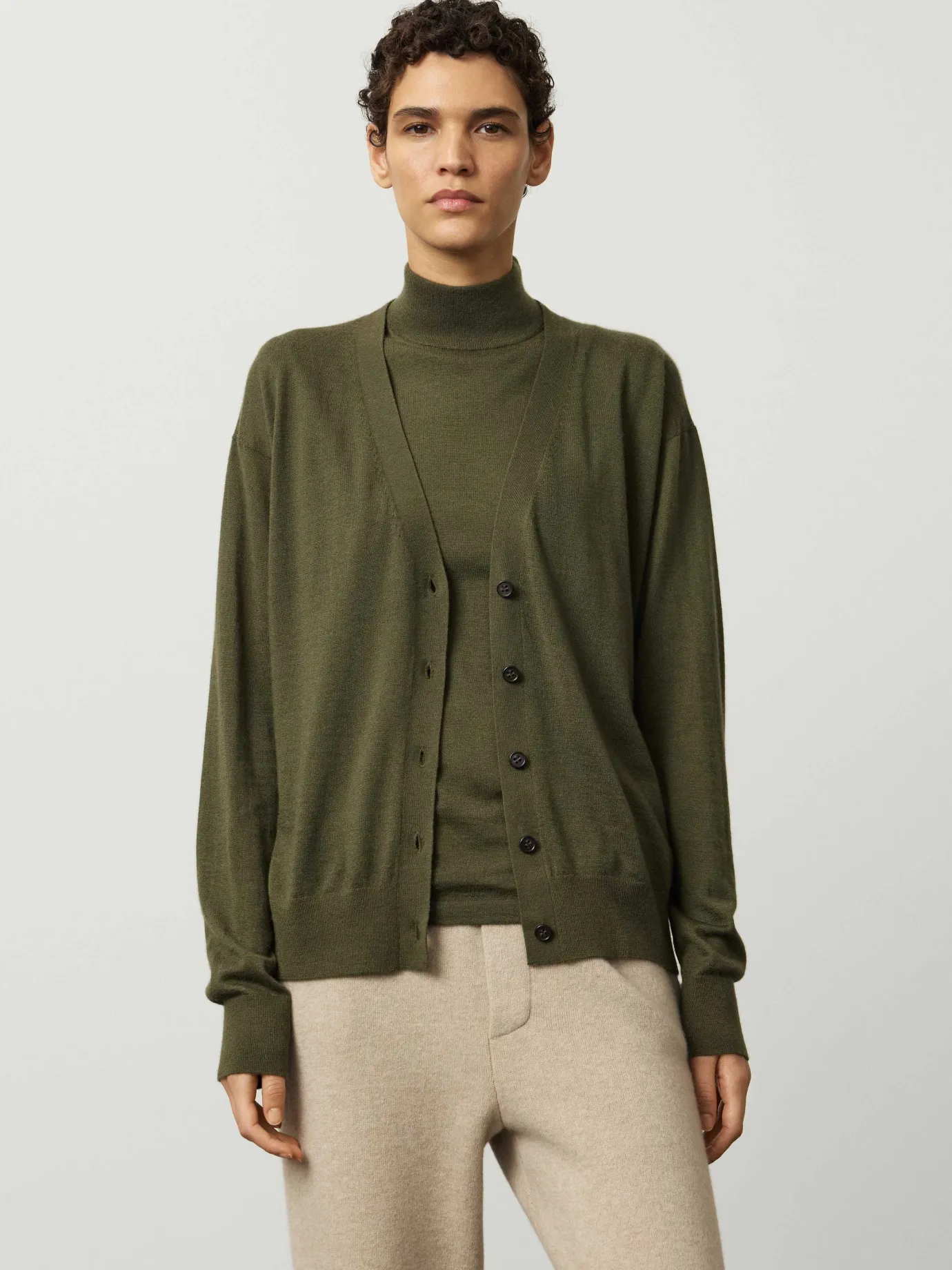 Store LISA YANG The Cia Cardigan DarkMoss