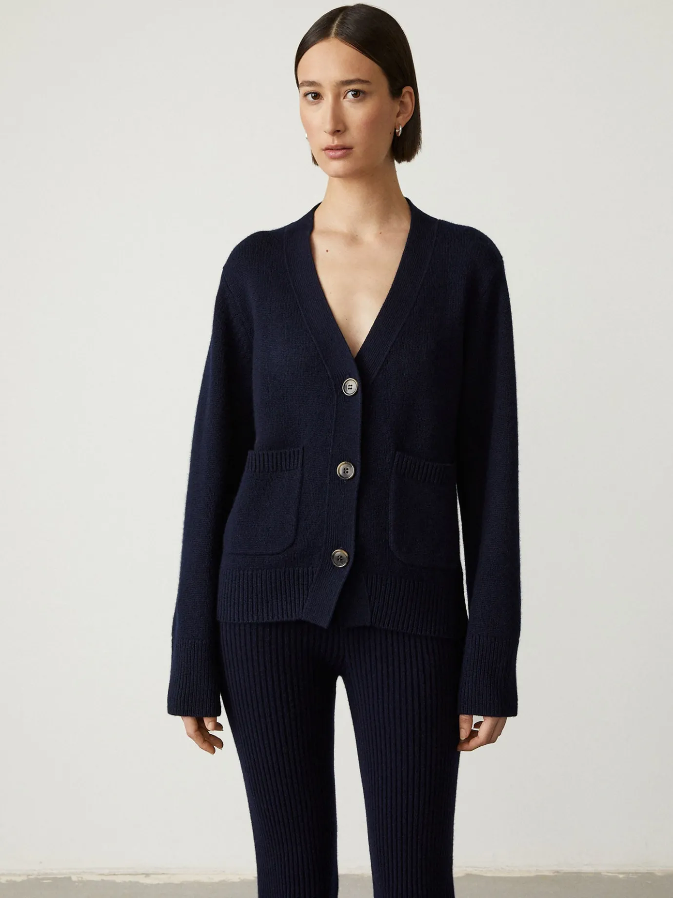 Fashion LISA YANG The Danni Cardigan Navy
