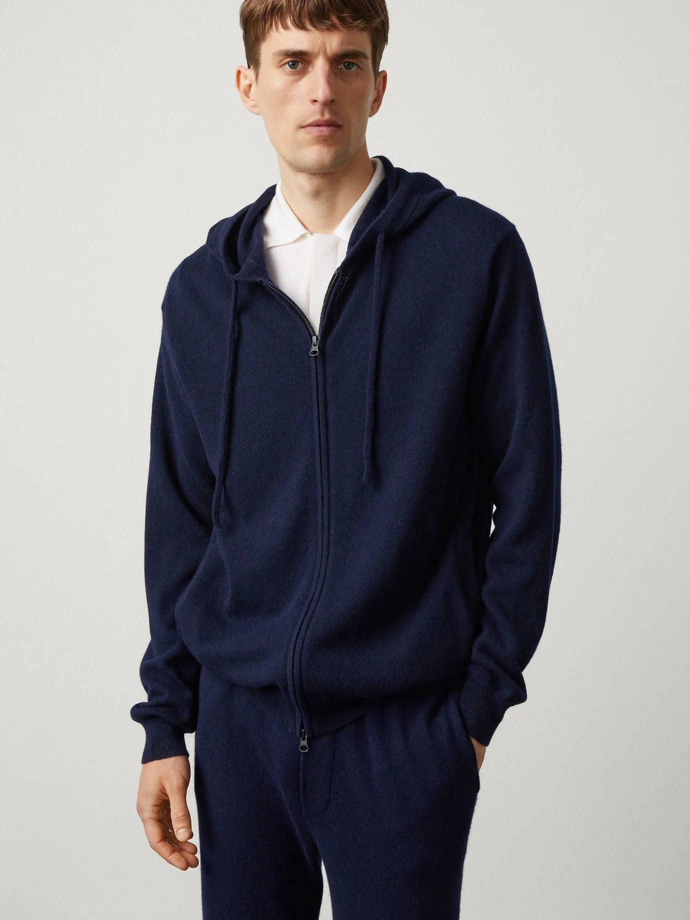 Hot LISA YANG The Emerson Hoodie Navy