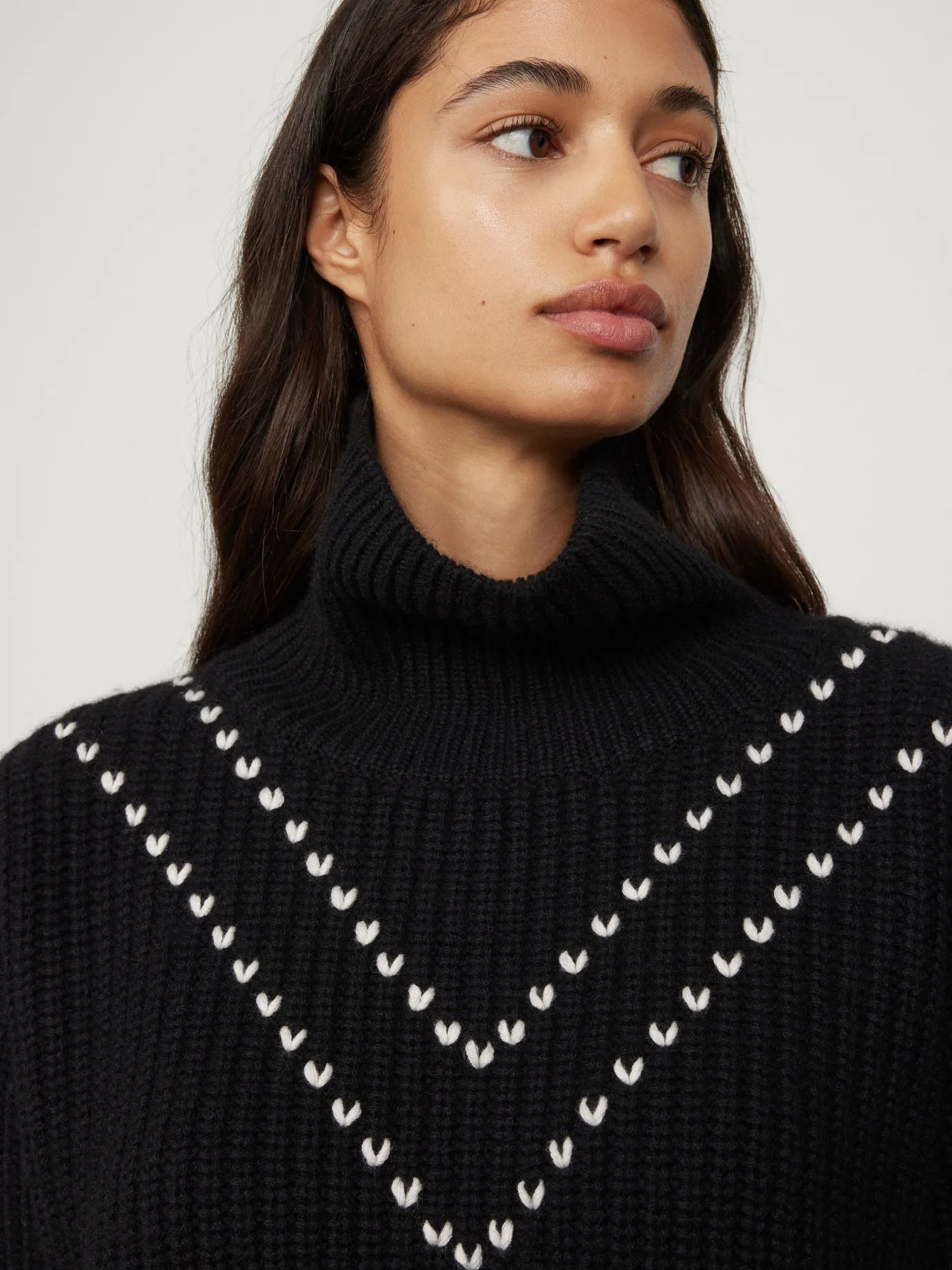 Discount LISA YANG The Henny Sweater Black