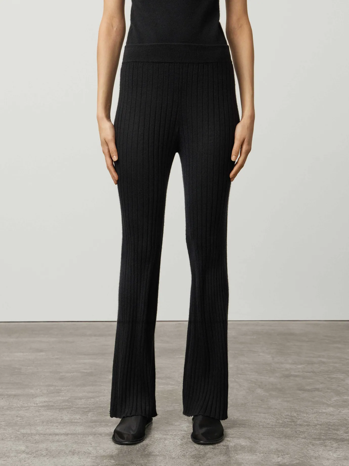 Discount LISA YANG The Karen Trousers Black