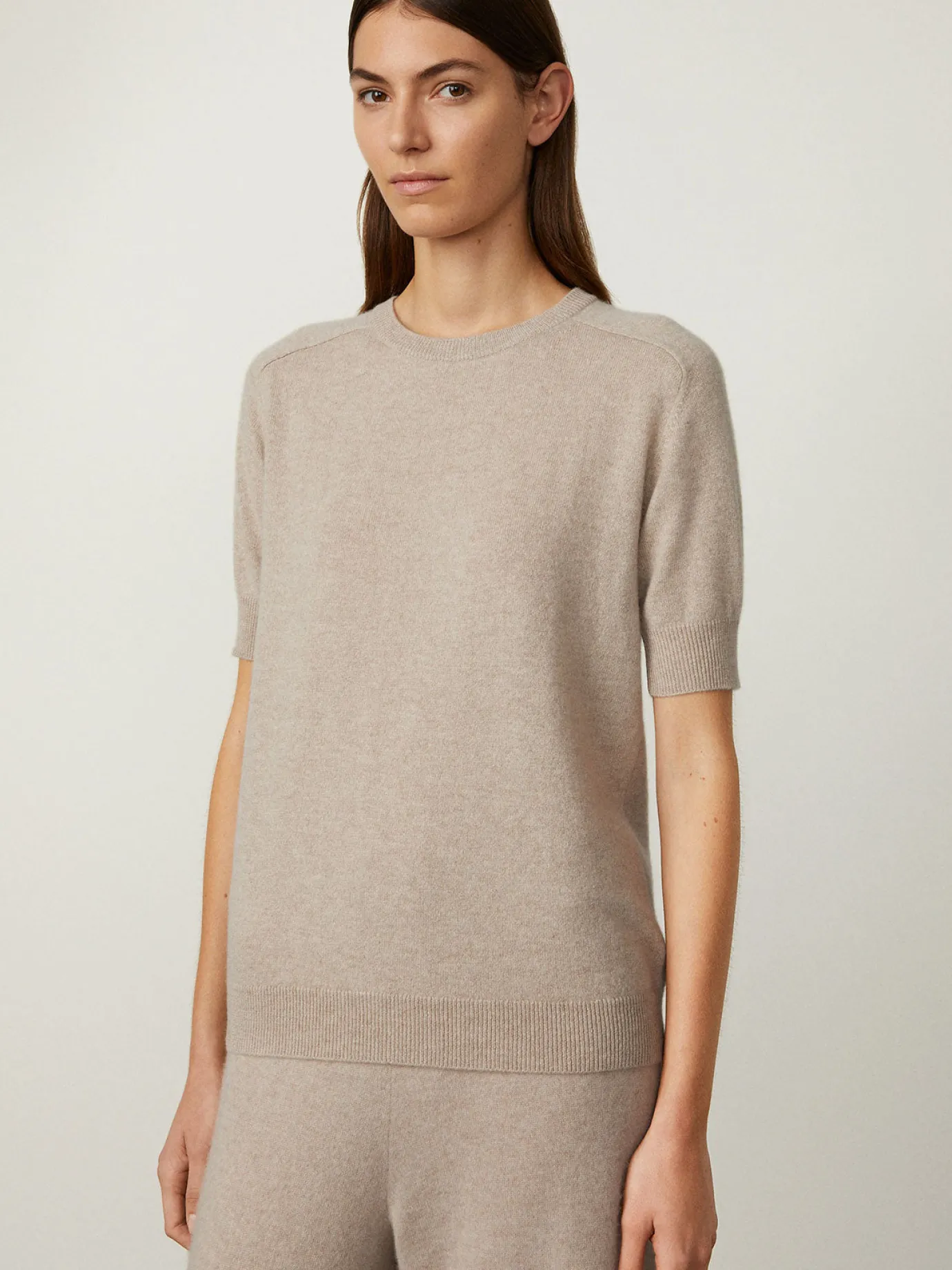 Cheap LISA YANG The Kenza T-shirt Sand