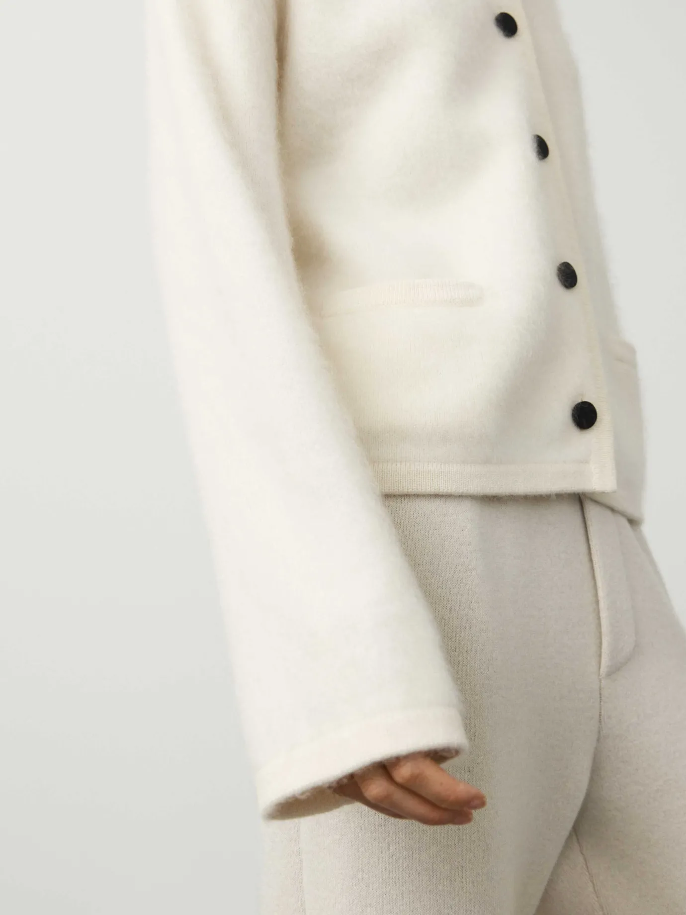 Fashion LISA YANG The Kiana Cardigan CreamBrushed