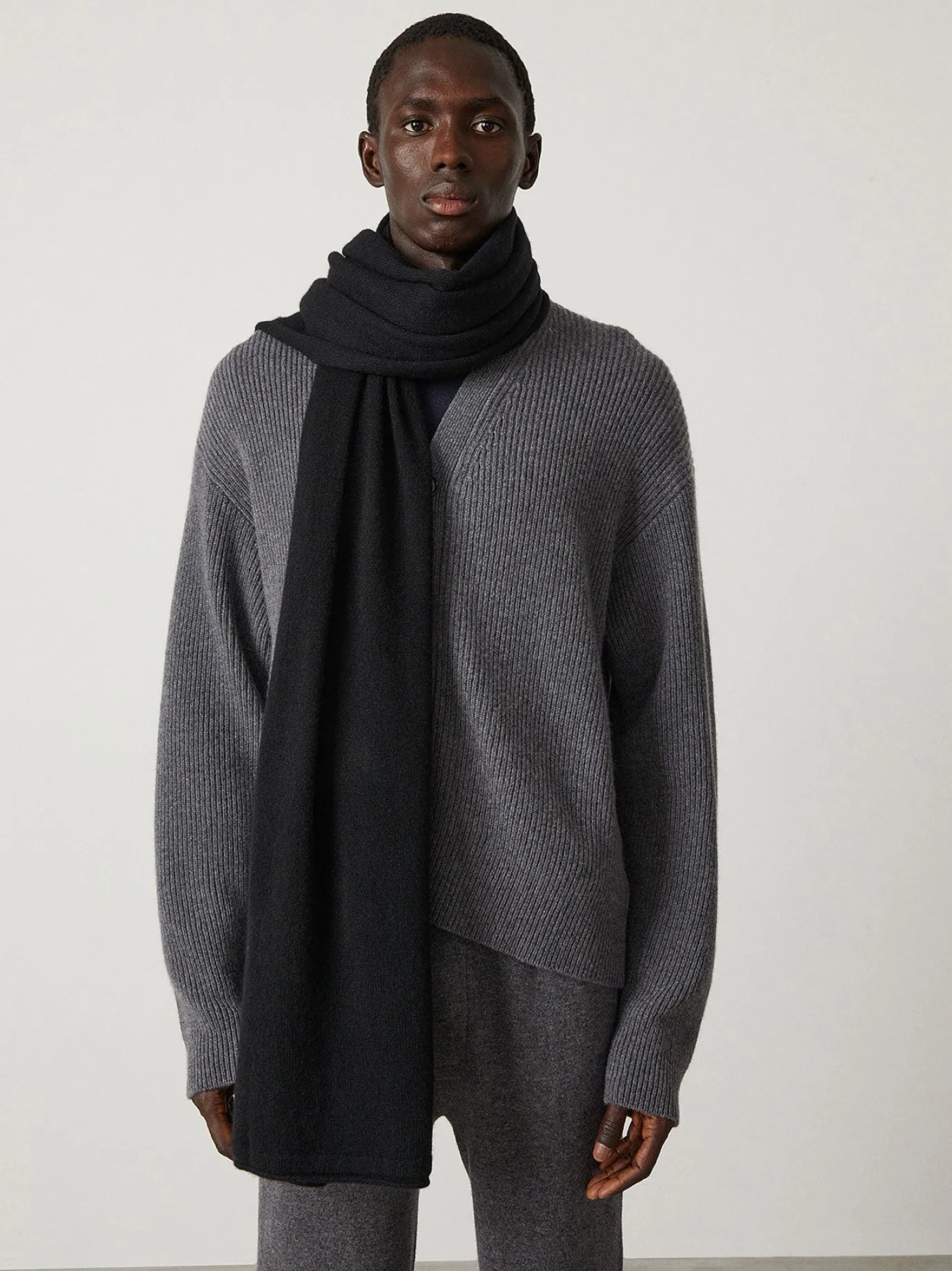 Best Sale LISA YANG The Montpellier Scarf Black