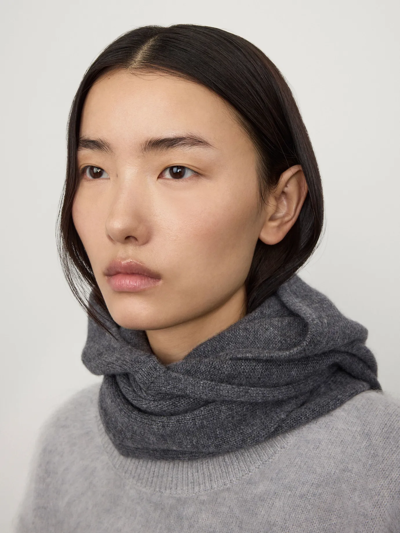 New LISA YANG The Rina Scarf Graphite