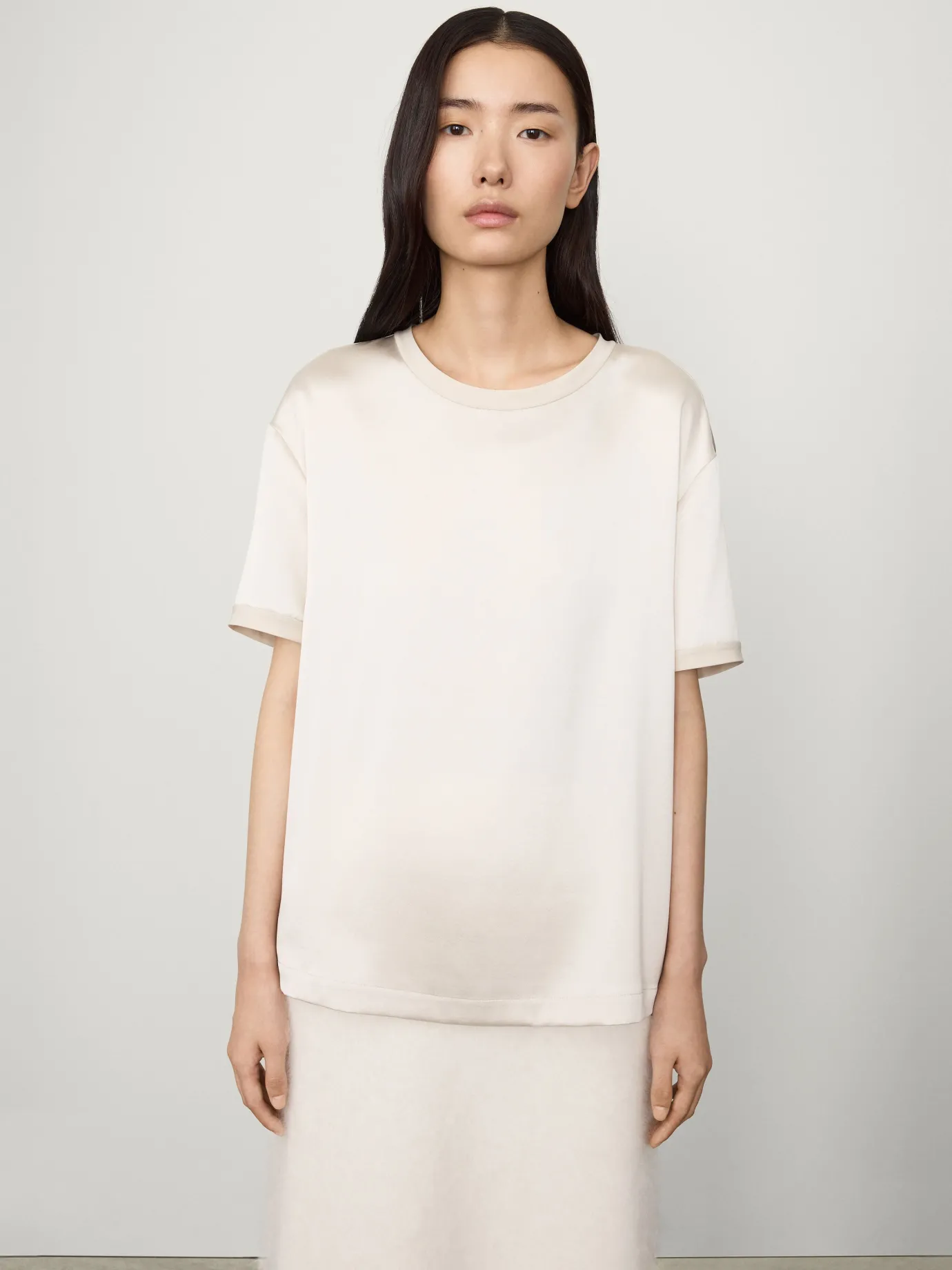 Outlet LISA YANG The Round Neck T-Shirt Champagne